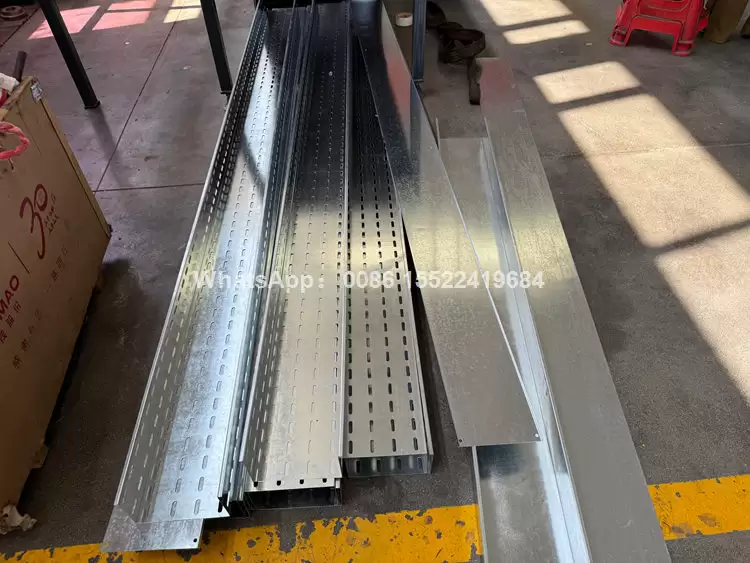 ladder type cable tray
